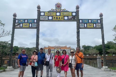 Da Hoi An: tour privato della città di Hue con guida