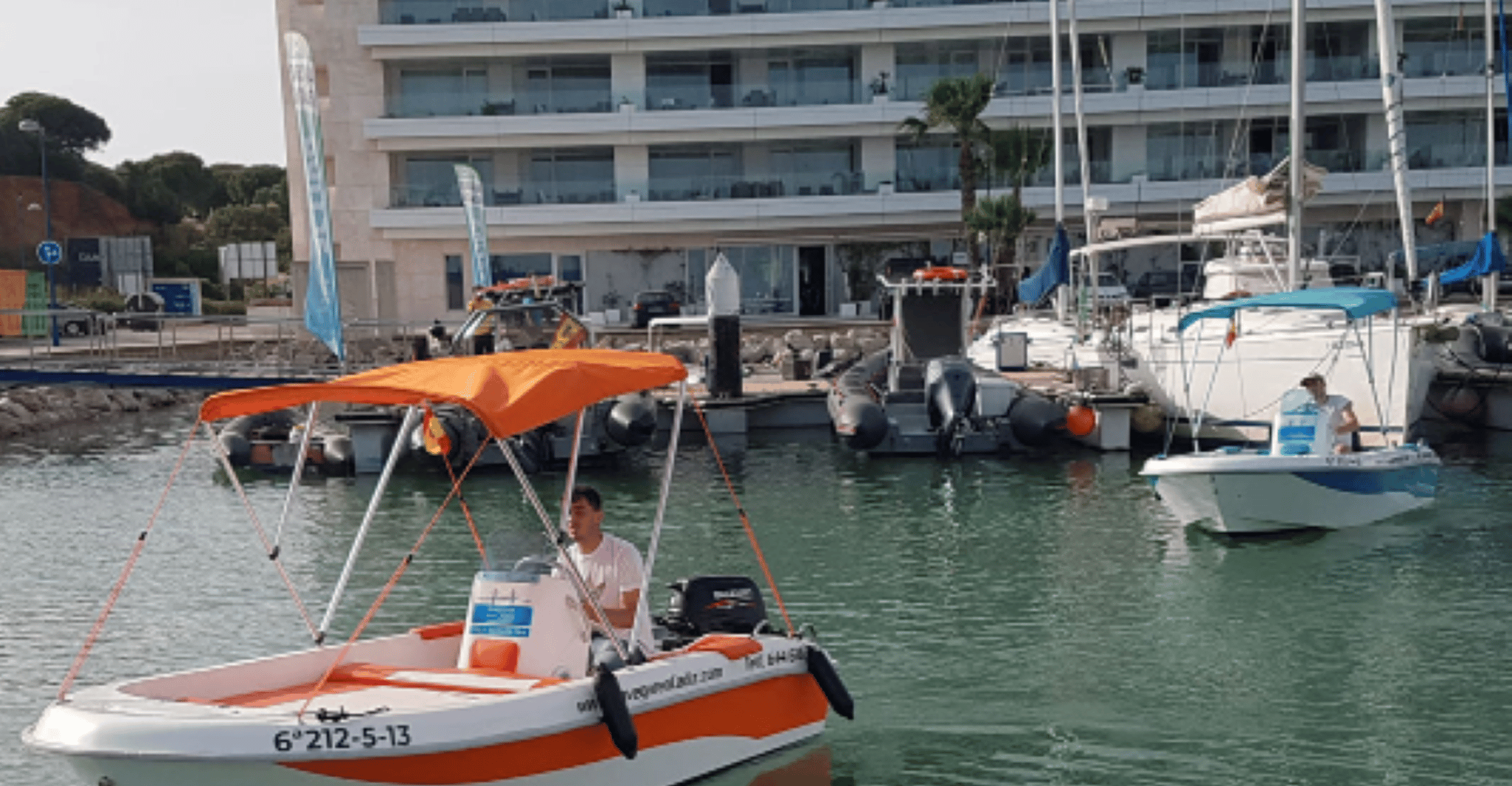 Cadiz: Boat Rental Without License photo 1