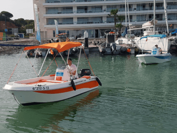 Cadice: Noleggio di barche senza licenza