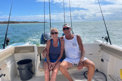 Key West: Fishing and Sandbar Boat Excursion