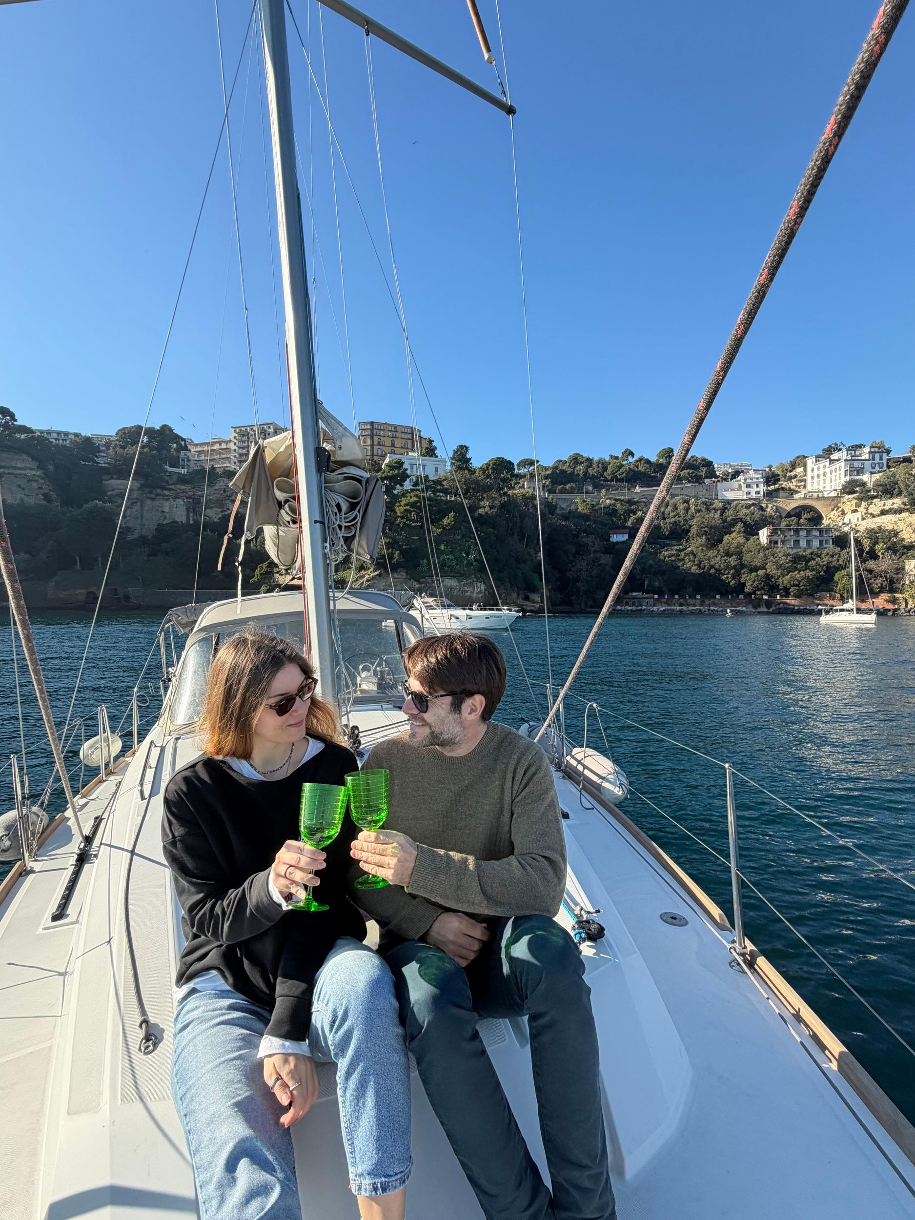 Von Salerno und Neapel: Ganztägiger Segeltörn im Cilento