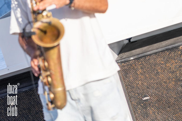 Ibiza: Half Day Pass at Ibiza Boat Club with Brunch & Drinks Bottomless Brunch Boat Party: General Admission
