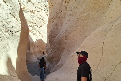 Arequipa: Private Sillar Route Tour + Culebrillas