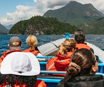 Vancouver: Indian Arm and Granite Falls Zodiac Boat Tour
