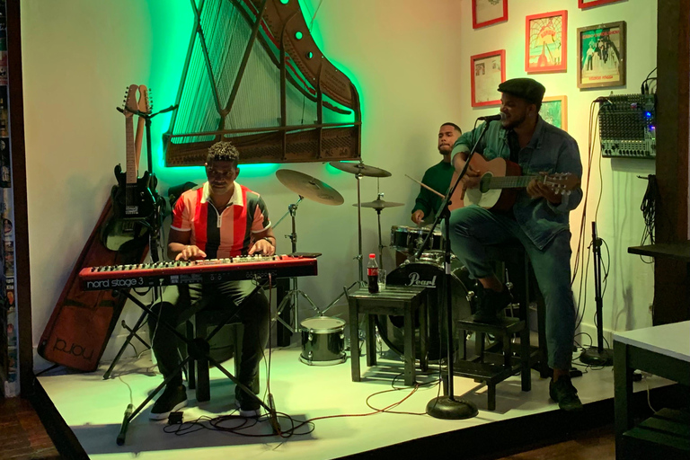 City tour "Mindelo à noite"Vida noturna de Mindelo