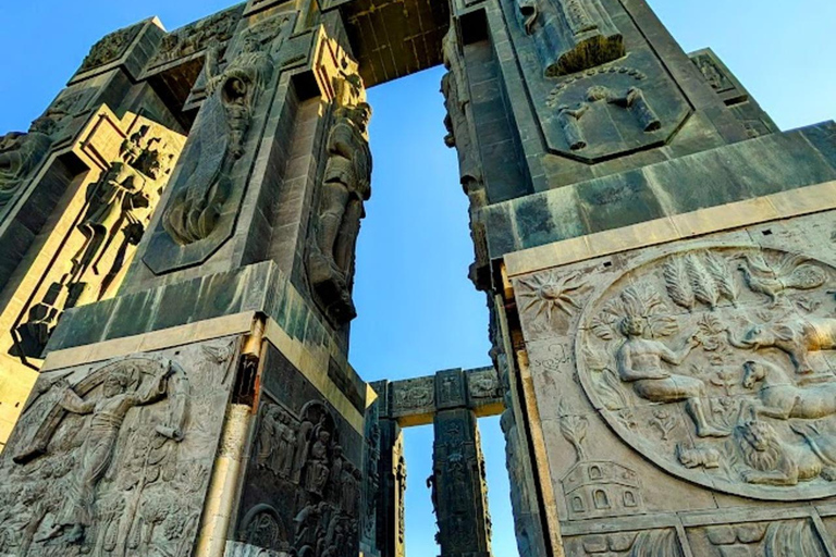 Tbilisi: Mtskheta, Jvari, Chronicles, Sameba Church & Wine