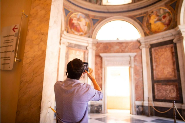 Rome: Vatican Museums & Sistine Chapel Private Evening Tour