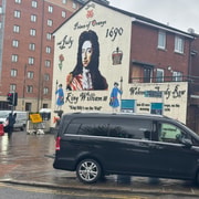 Belfast: Historical & Political Tour with Hotel Pickup