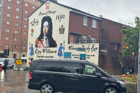 Belfast: Historical & Political Tour with Hotel Pickup