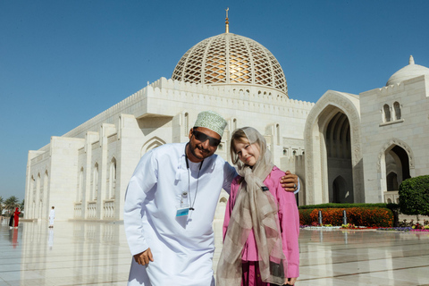 Guided Walking Tour of Sultan Qaboos Grand Mosque in Muscat