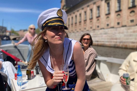 Copenhagen: Private Boat Cruise with Captain