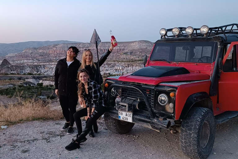 Vanuit Cappadocië: Jeepsafari (Per Persoon)Cappadocië Jeepsafari - Zonsopgang tour