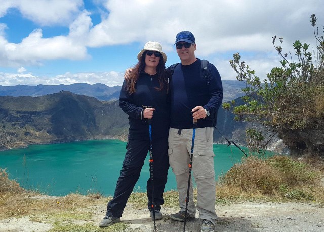 Visit Quilotoa Lake Tour in one Day - Inluded Ticket and Lunch in Andes Mountains