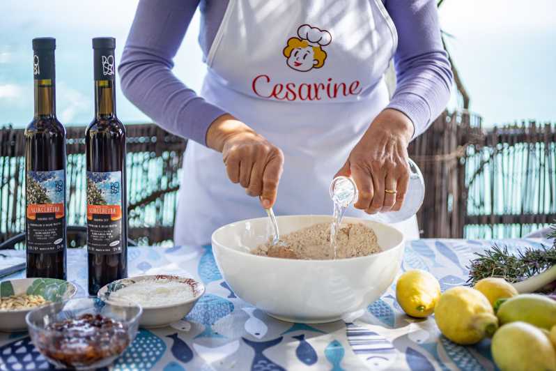 Cinque Terre: Gnocchi & Pesto cooking class with seaview