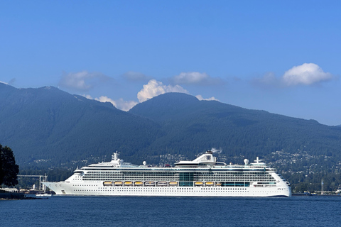 Vancouver: 90-Minute Sightseeing Boat Tour with Live Guide
