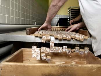Basel: Besichtigung der Bäckerei Jakob's Basler Leckerly