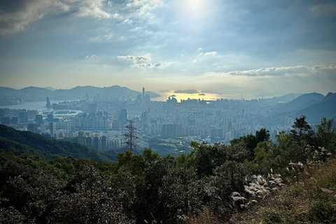 Hong Kong: Tung Shan Skyline Views Guided Hike (2.5 Hours)