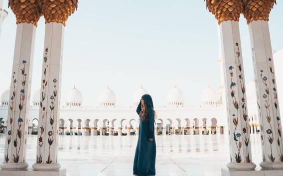 Dubai: Kultur-Tour durch Abu Dhabi mit Moschee und Qasr Al Watan