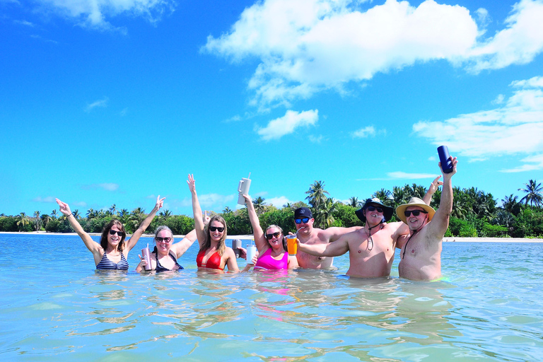 Catamarán privado Crusie, snorkel, almuerzo y tobogán acuáticoVisita privada exclusiva sólo para ti y tu grupo de hasta 95 personas