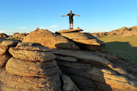 Nomadic Mongolia: Gobi, Steppe & Heritage Tour