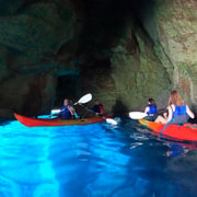MENORCA: Kajak-Höhlenroute + Fotosession.