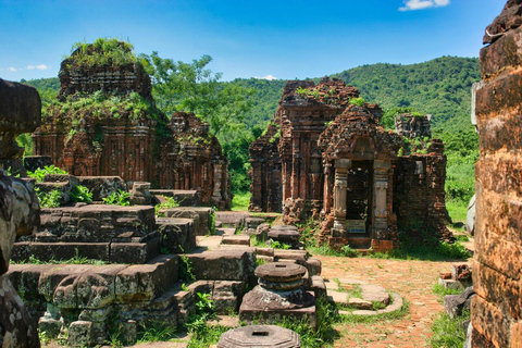 De Da Nang/ Hoi An : Visite du sanctuaire de My Son en demi-journéeVisite de groupe