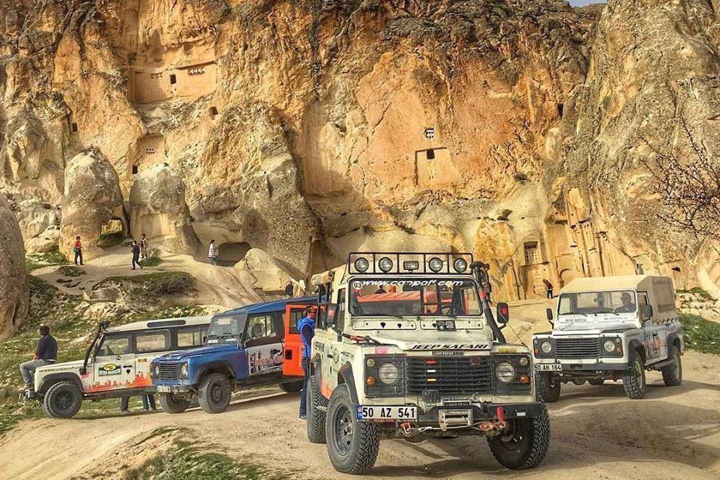 Cappadocia: Jeep Safari Tour - Valleys of Cappadocia