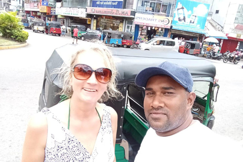 Colombo Tuk Tuk City Tours by Tuk Tuk Sightseeing