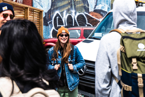 Toronto: Street Art and Graffiti Tour Run by Street Artist