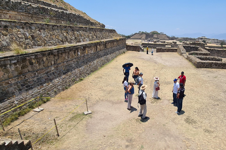 Oaxaca: Odkryj Monte Albán i targi w OaxacaOaxaca: Odkryj Monte Albán i smaki targowisk