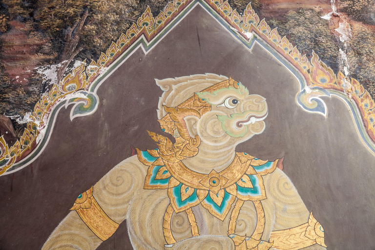 Bangkok: Grand Palace, Wat Pho, Train & Floating Market Tour