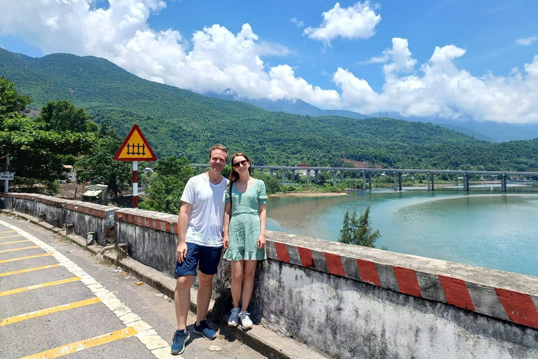 Da Nang: Private Transfer to Hue with Optional Stops