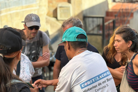 麦德林：乘坐缆车城市观光和隐藏的街头艺术麦德林：乘缆车城市观光和隐秘街头艺术