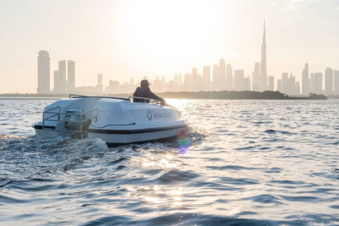 Dubai: Self-Drive Boat Tour in Creek Harbour - 5 Pax Dubai: Self-Drive Boat Experience in Creek Harbour - 5 Pax