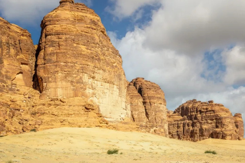 AlUla: Dadan & Jabal Ikmah Tour with Optional Hotel Transfer Dadan & Jabal Ikmah Tour with Private Hotel Transfer