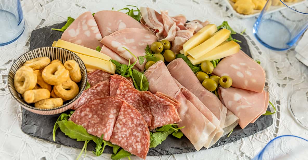 Afbeelding 1 van Traditionele kookles bij een lokaal gezin in de buurt van Pesaro