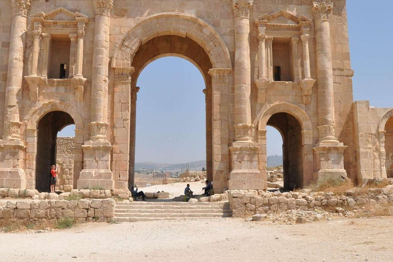 Amman: Amman City Tour, with Ancient Jerash and Ajloun.