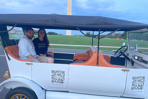 Washington, DC: Monuments & Memorials Tour in a Vintage Car