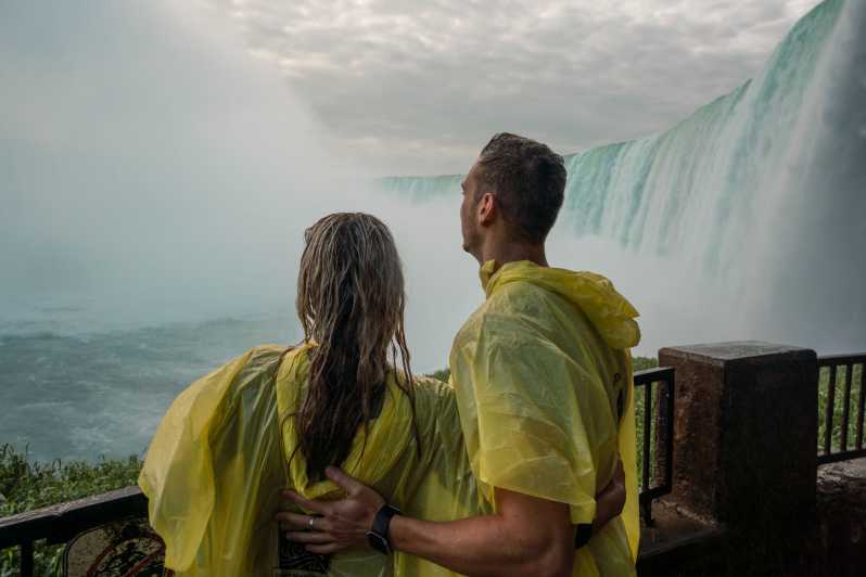 Cascate del Niagara: tour a piedi con viaggio dietro le cascate