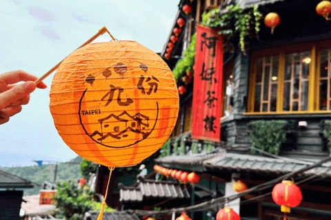 New Taipei: Jiufen Red Lantern Blessing Experience