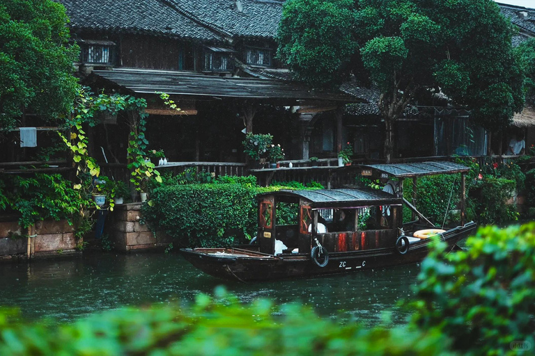 Hangzhou: Wuzhen, Nanxun, and Xitang 3-Day Tour Luxury Five-Star Hotel
