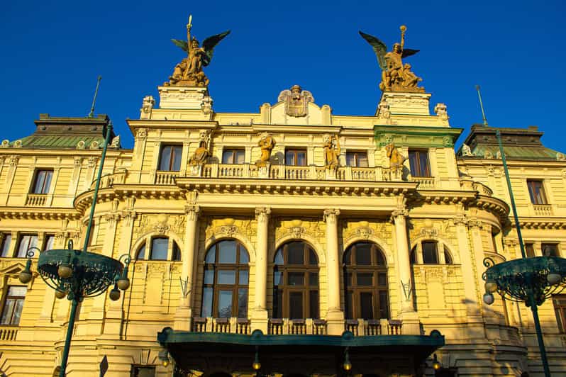Vinohrady: Belle Époque Walk Through Streets, Parks & Villas