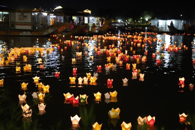 Hoi An: Hoai Fluss Bootsfahrt bei Nacht und schwimmende Laterne