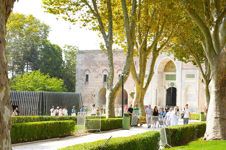 Topkapi Palace, Harem, & Hagia Irene Entry Ticket and Audio