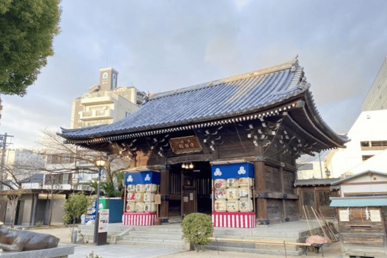 Fukuoka: Hakata Temple District Guided Walking Tour