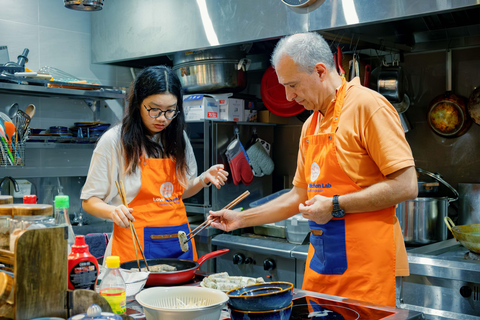 Hanoi: Market Visit and Home-Cooked Meal Cooking Class Private Option