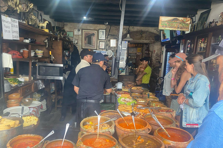 Explore Antigua with a guide and Altamira at your own pace Antigua Guatemala and Altamira: A Guided Day Walking Tour