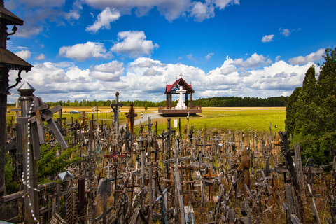 Da Riga: Tour di gruppo della Collina delle Croci e dell&#039;incantevole JelgavaTour di gruppo alla Collina delle Croci e all&#039;incantevole Jelgava