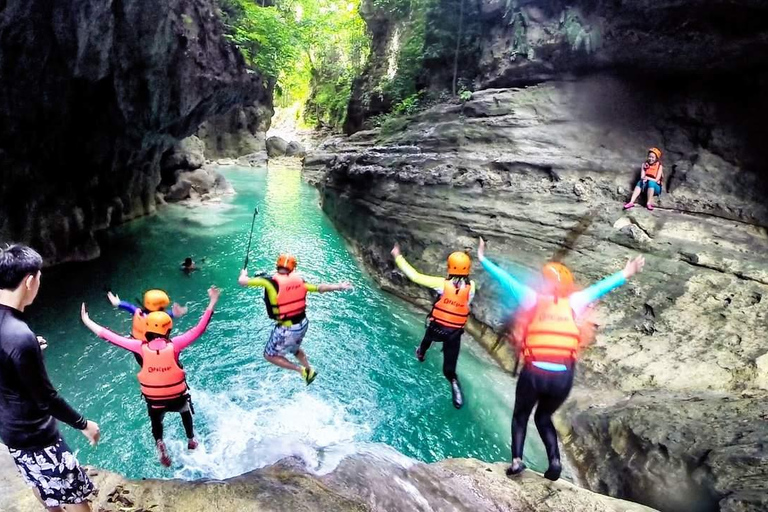 Cebu: Kawasan Falls Canyoneering with Ziplining Tour Cebu: Group Tour Kawasan Falls Canyoneering with Zipline