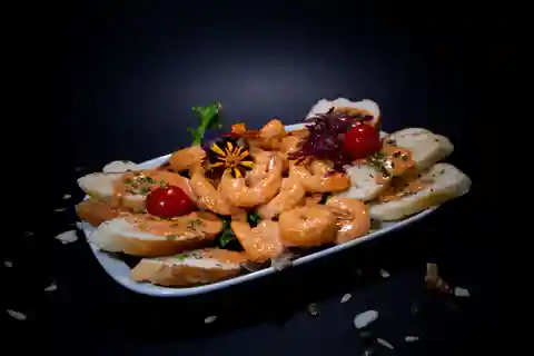 Porto: Jantar com shows de cabaré e pólo